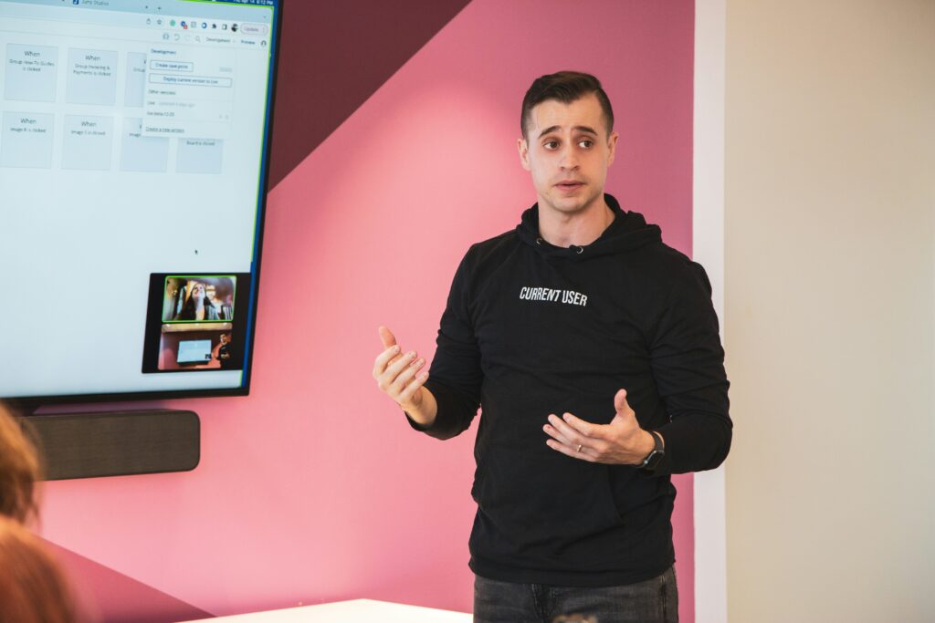 Hello World Featured Image